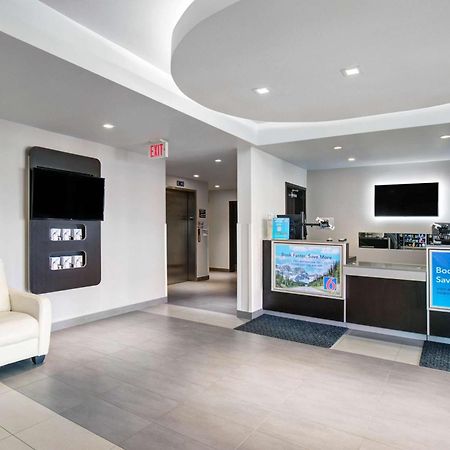 Motel 6 艾尔德里 外观 照片
