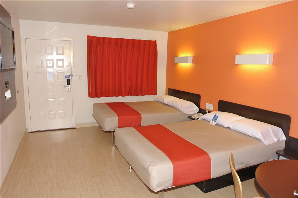 Motel 6 艾尔德里 客房 照片