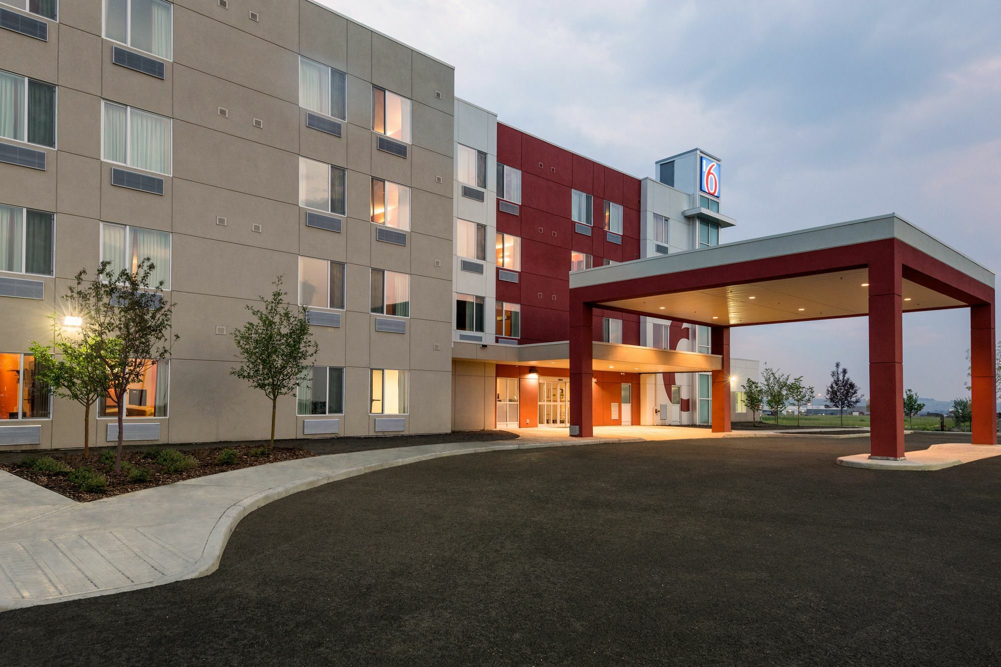 Motel 6 艾尔德里 外观 照片